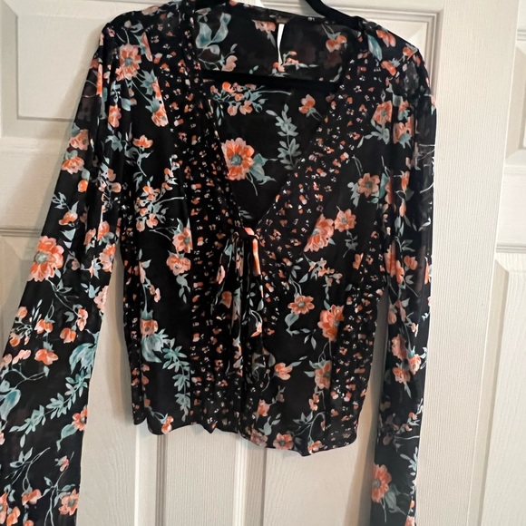 Free People Button up tie-front Blouse - Picture 6 of 13